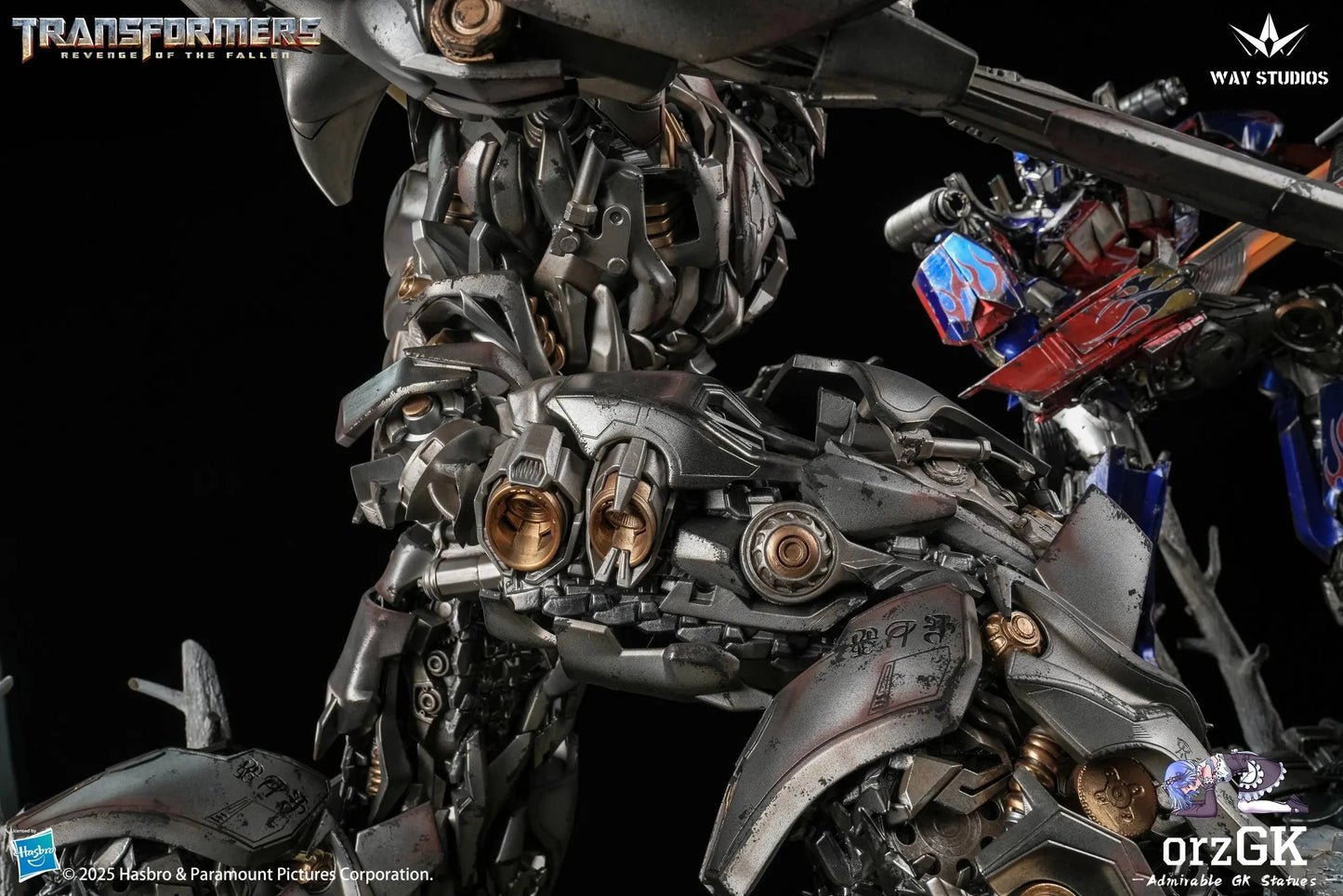WAY Studio: Transformers – Revenge of the Fallen Optimus Prime vs Megatron Scene Statue (Licensed Collectible) (Pre-Order) WAY Studio