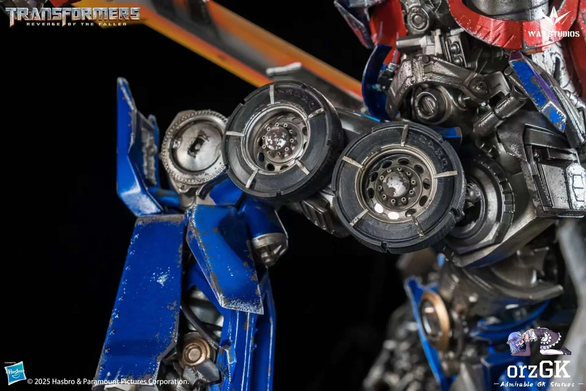 WAY Studio: Transformers – Revenge of the Fallen Optimus Prime vs Megatron Scene Statue (Licensed Collectible) (Pre-Order) WAY Studio