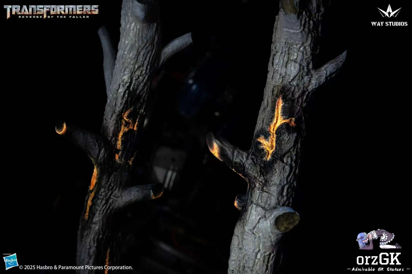 WAY Studio: Transformers – Revenge of the Fallen Optimus Prime vs Megatron Scene Statue (Licensed Collectible) (Pre-Order) WAY Studio