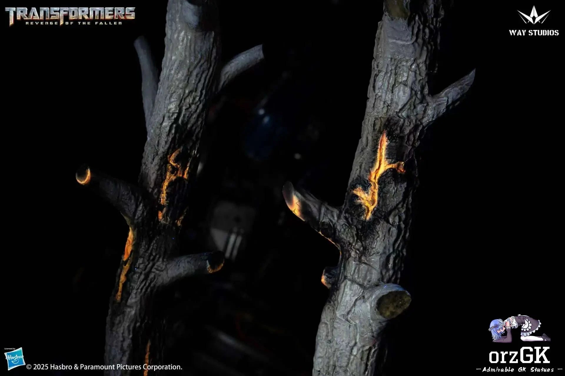 WAY Studio: Transformers – Revenge of the Fallen Optimus Prime vs Megatron Scene Statue (Licensed Collectible) (Pre-Order) WAY Studio