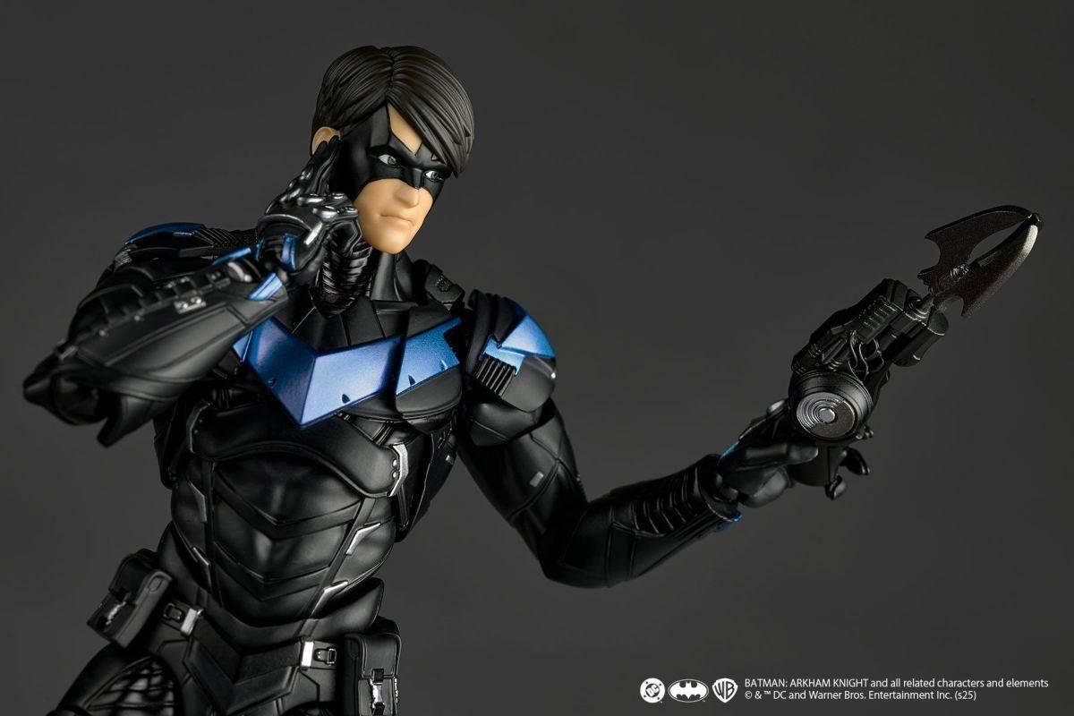 [Kaiyodo] Amazing Yamaguchi / Revoltech: Batman - Nightwing (Limited Edition) (Pre-Order) Kaiyodo