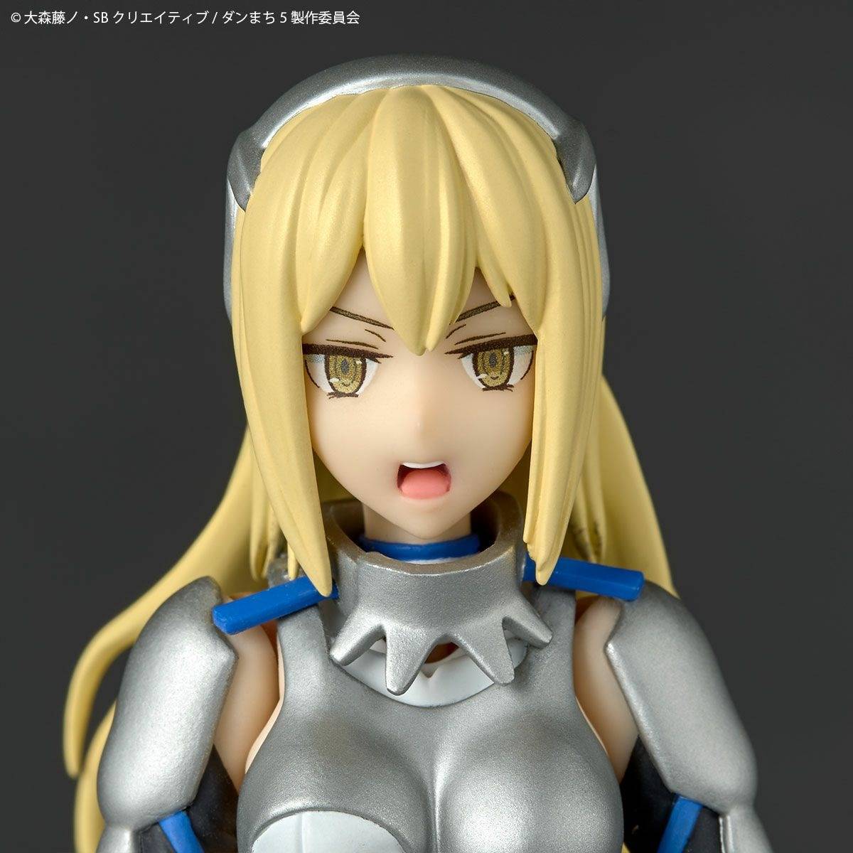[Kaiyodo] Amazing Yamaguchi / Revoltech: Is It Wrong to Try to Pick Up Girls in a Dungeon - Ais Wallenstein (Limited Edition) (Pre-Order)