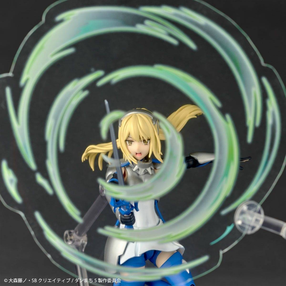 [Kaiyodo] Amazing Yamaguchi / Revoltech: Is It Wrong to Try to Pick Up Girls in a Dungeon - Ais Wallenstein (Limited Edition) (Pre-Order)