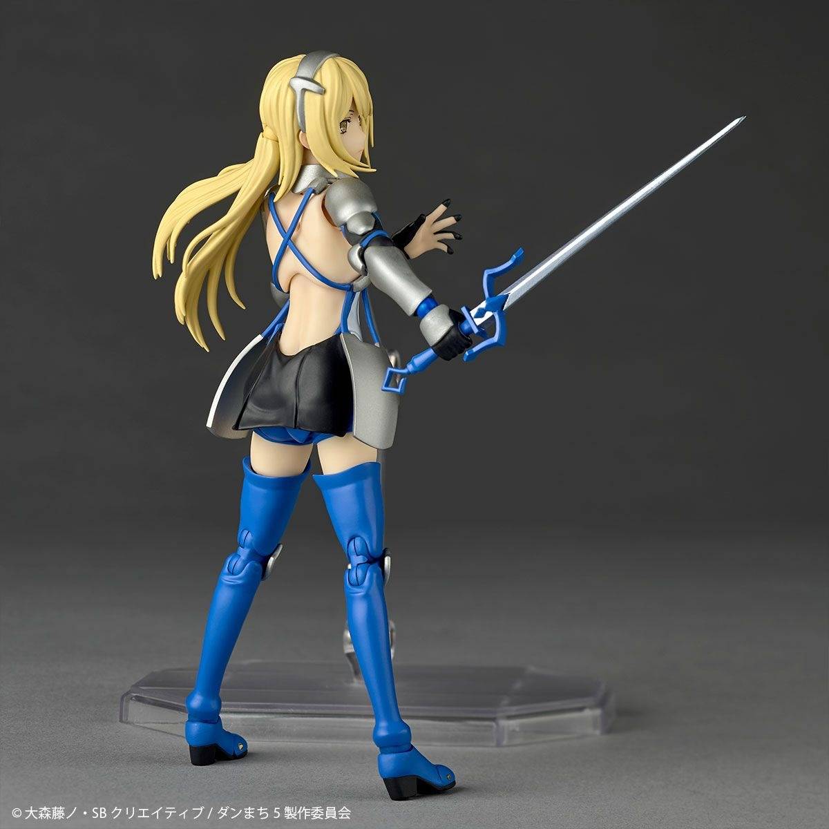 [Kaiyodo] Amazing Yamaguchi / Revoltech: Is It Wrong to Try to Pick Up Girls in a Dungeon - Ais Wallenstein (Limited Edition) (Pre-Order)