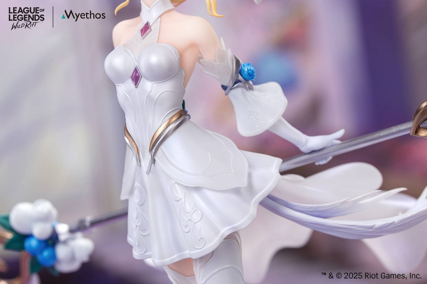League of Legends: Lux Crystal Rose Ver. 1/8 Scale Figure by Myethos (Gift+) (Pre-Order) Myethos