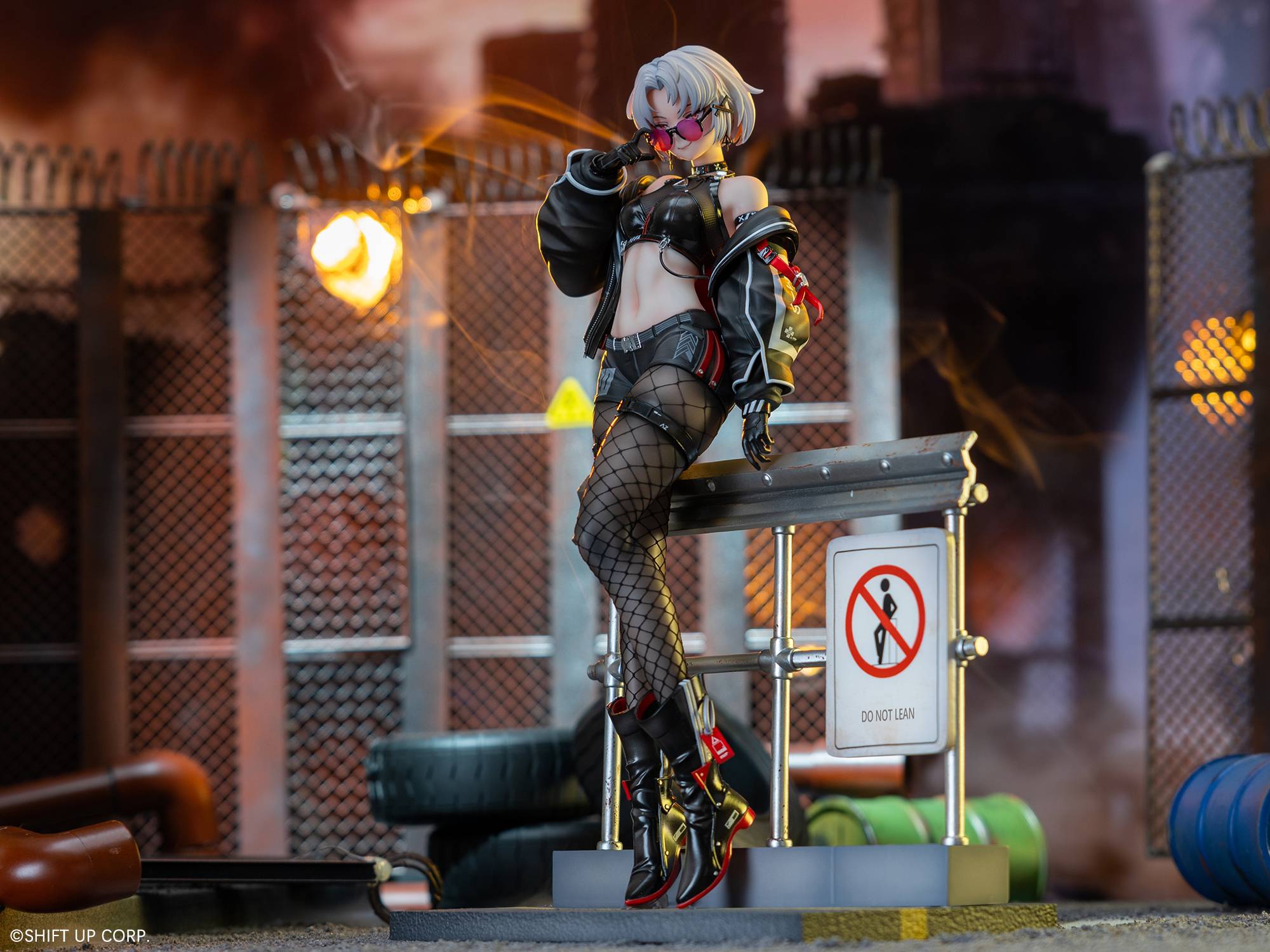 Goddess of Victory: NIKKE – Drake (Villain Racer Ver.) 1/6 Scale Figure [KAWA DESIGN] (Pre-Order) KAWA DESIGN