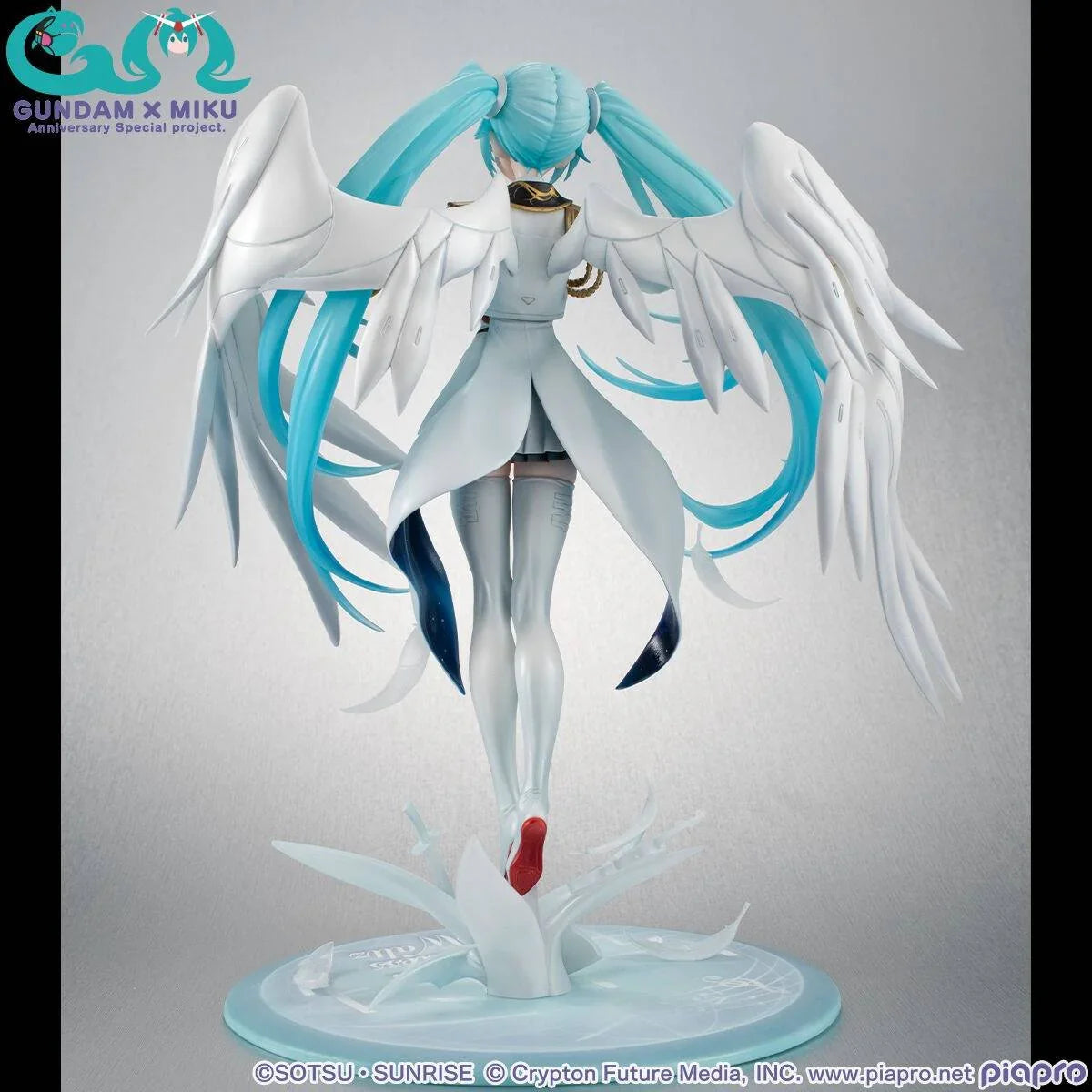[MegaHouse] Lucrea Series: Mobile Suit Gundam x Hatsune Miku - Gundam Wing Endless Waltz Ver. (Limited Edition) (Pre-Order) - AnisoftPH