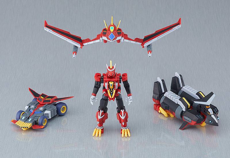 MODEROID: Gridman Universe - Rogue Kaiser Gridman (Reissue) (Plastic Model) [Good Smile Company]