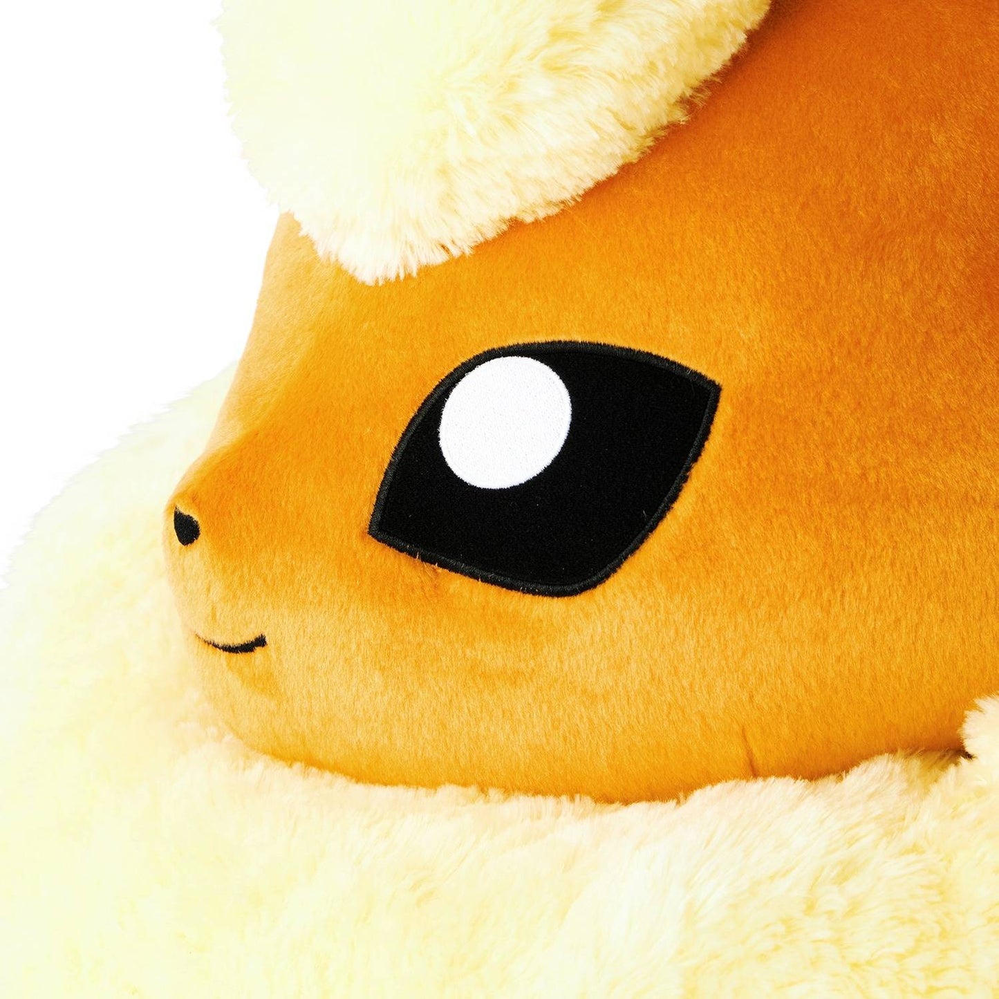 Pokemon: Life-size Plush - Flareon lying down (Limited Edition) [The Pokémon Company]
